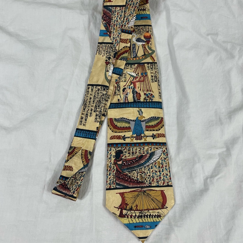 Museum Artifacts All Silk Mens Egiptian Print Tie - Picture 6 of 9
